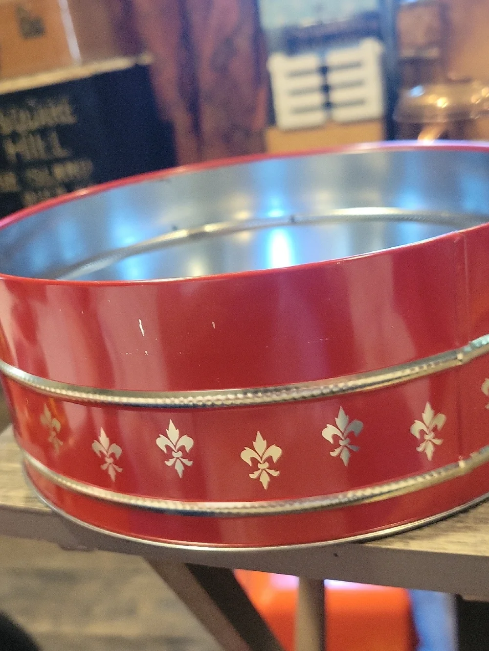 Florentine Large Vintage Tin W Fleur De Lis, Almost Perfect